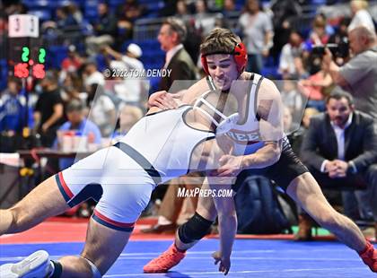 Thumbnail 1 in UIL State Championships - 5A 160lb Final photogallery.