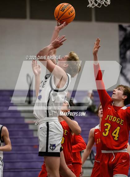Thumbnail 3 in Judge Memorial @ Riverton photogallery.
