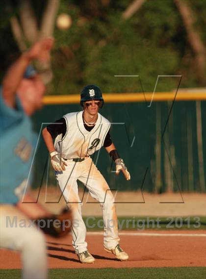 Thumbnail 2 in East vs. Derby (KSHSAA 6A Regional Final) photogallery.