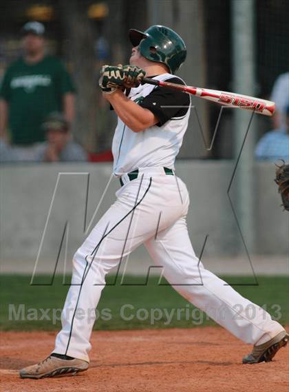 Thumbnail 3 in East vs. Derby (KSHSAA 6A Regional Final) photogallery.