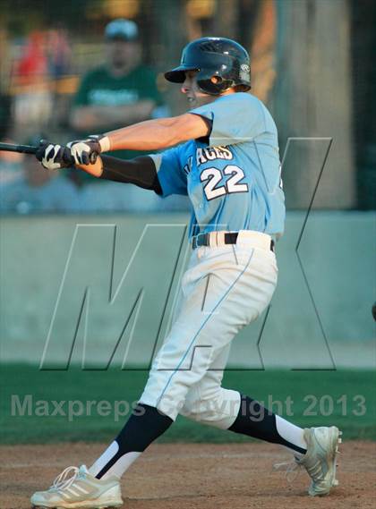 Thumbnail 3 in East vs. Derby (KSHSAA 6A Regional Final) photogallery.