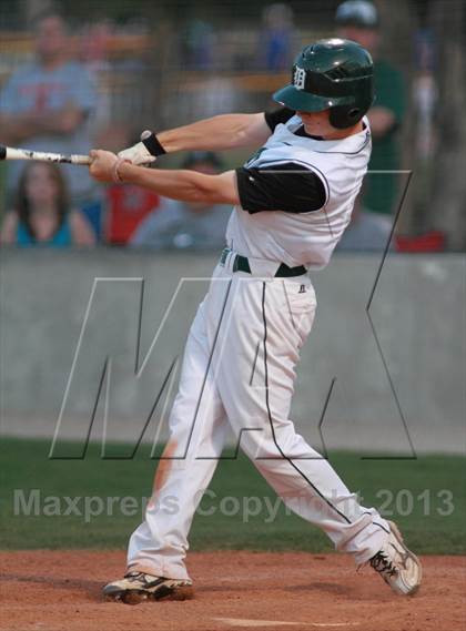 Thumbnail 3 in East vs. Derby (KSHSAA 6A Regional Final) photogallery.