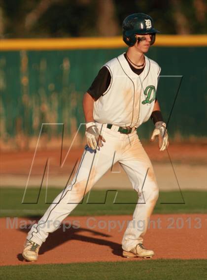 Thumbnail 3 in East vs. Derby (KSHSAA 6A Regional Final) photogallery.