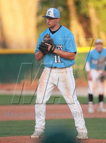 Thumbnail 3 in East vs. Derby (KSHSAA 6A Regional Final) photogallery.