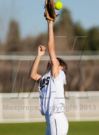 Thumbnail 3 in Davis @ Central Catholic photogallery.