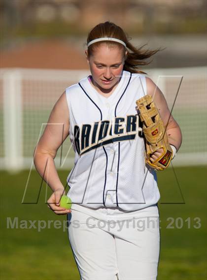 Thumbnail 1 in Davis @ Central Catholic photogallery.