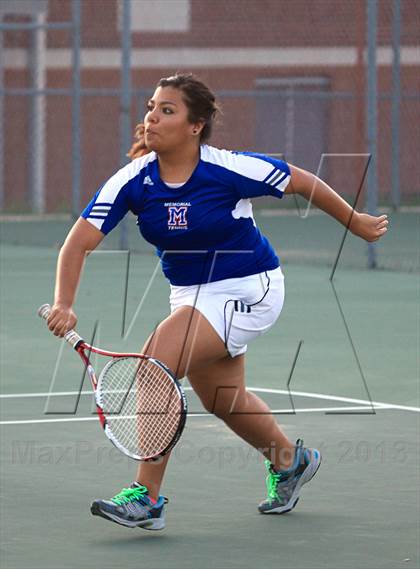 Thumbnail 2 in San Antonio Memorial @ Uvalde photogallery.
