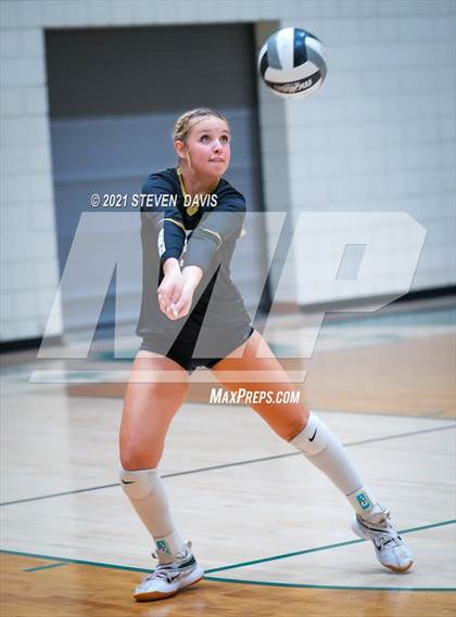 Thumbnail 2 in Mesa @ Basha (AIA Play-In) photogallery.