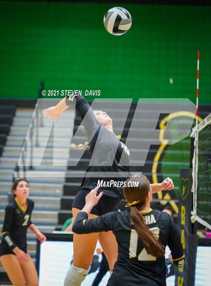 Thumbnail 2 in Mesa @ Basha (AIA Play-In) photogallery.