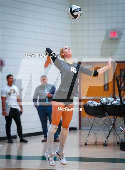 Thumbnail 1 in Mesa @ Basha (AIA Play-In) photogallery.