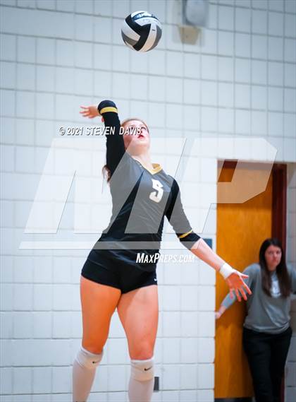 Thumbnail 2 in Mesa @ Basha (AIA Play-In) photogallery.