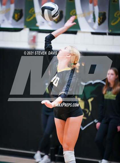 Thumbnail 3 in Mesa @ Basha (AIA Play-In) photogallery.