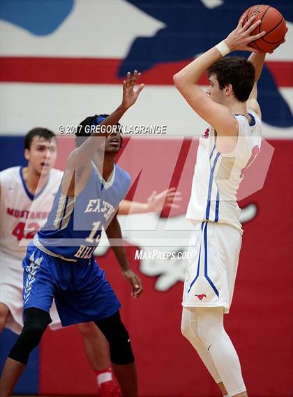 Thumbnail 3 in Eastern Hills vs Grapevine photogallery.