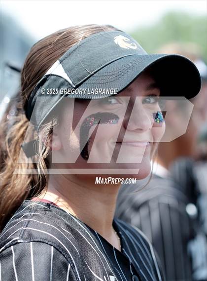 Thumbnail 2 in Forney vs Guyer (UIL 6A Softball State Semi-Final Division II) Game 3 photogallery.