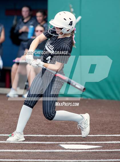 Thumbnail 3 in Forney vs Guyer (UIL 6A Softball State Semi-Final Division II) Game 3 photogallery.