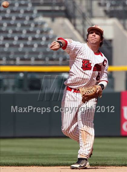 Thumbnail 3 in Holy Family vs. Eaton photogallery.