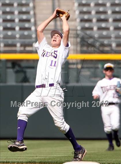 Thumbnail 1 in Holy Family vs. Eaton photogallery.