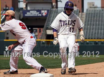 Thumbnail 2 in Holy Family vs. Eaton photogallery.