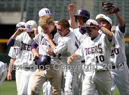 Thumbnail 3 in Holy Family vs. Eaton photogallery.