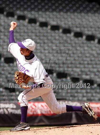 Thumbnail 1 in Holy Family vs. Eaton photogallery.