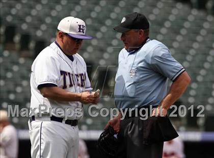 Thumbnail 2 in Holy Family vs. Eaton photogallery.