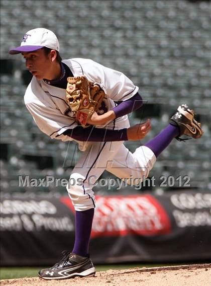 Thumbnail 2 in Holy Family vs. Eaton photogallery.