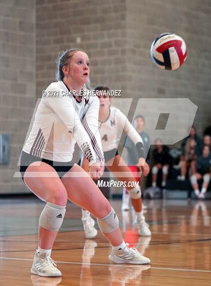 Thumbnail 2 in FR: Magnolia @ College Station (A Teams) photogallery.