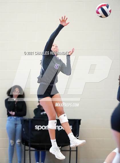 Thumbnail 2 in FR: Magnolia @ College Station (A Teams) photogallery.
