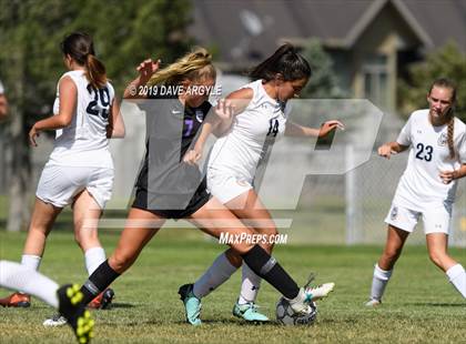 Thumbnail 2 in Hunter @ Riverton photogallery.