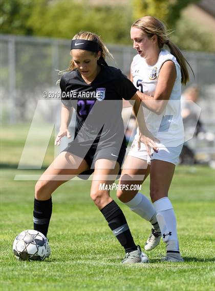 Thumbnail 3 in Hunter @ Riverton photogallery.
