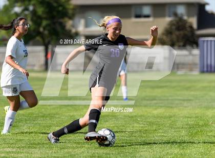 Thumbnail 1 in Hunter @ Riverton photogallery.