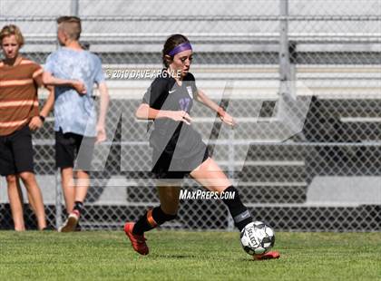 Thumbnail 3 in Hunter @ Riverton photogallery.