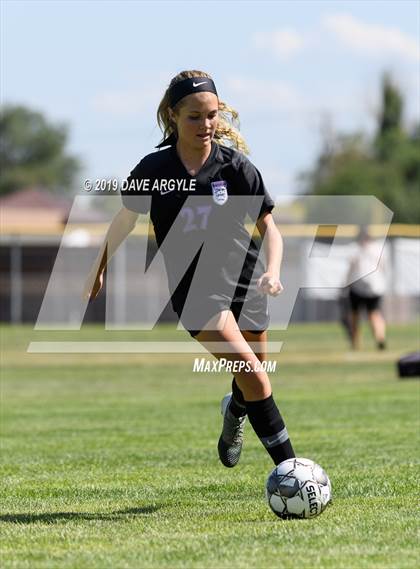 Thumbnail 3 in Hunter @ Riverton photogallery.