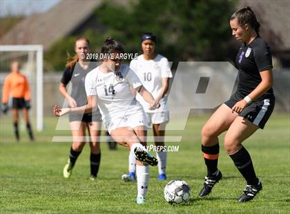 Thumbnail 2 in Hunter @ Riverton photogallery.