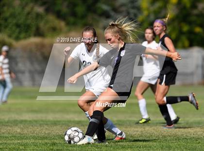 Thumbnail 3 in Hunter @ Riverton photogallery.