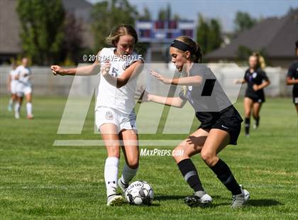 Thumbnail 2 in Hunter @ Riverton photogallery.