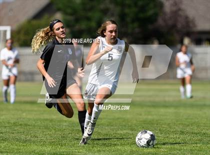 Thumbnail 3 in Hunter @ Riverton photogallery.