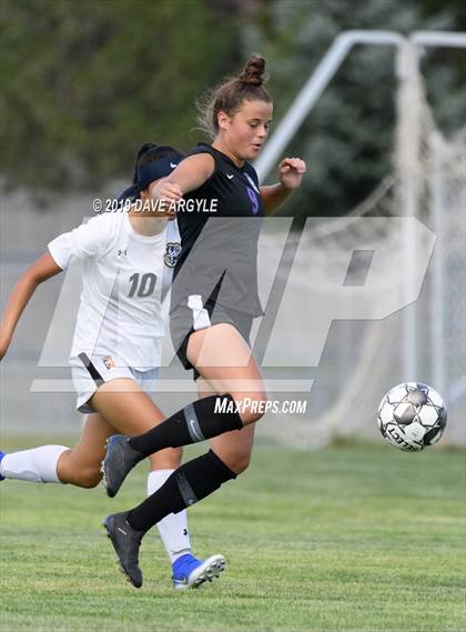 Thumbnail 3 in Hunter @ Riverton photogallery.