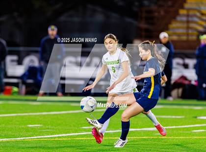 Thumbnail 1 in Roosevelt vs Bellevue (WIAA 3A Semi Final) photogallery.