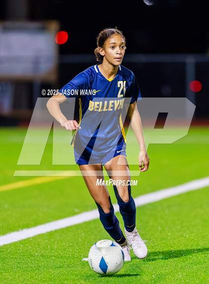 Thumbnail 3 in Roosevelt vs Bellevue (WIAA 3A Semi Final) photogallery.