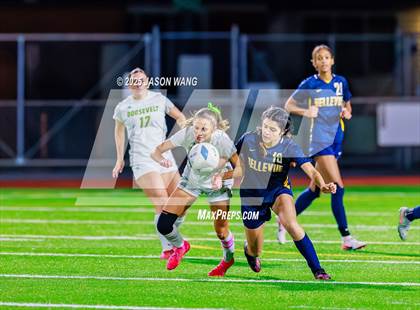 Thumbnail 3 in Roosevelt vs Bellevue (WIAA 3A Semi Final) photogallery.