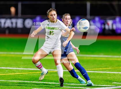 Thumbnail 3 in Roosevelt vs Bellevue (WIAA 3A Semi Final) photogallery.