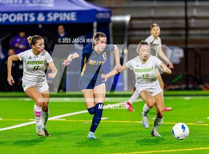 Thumbnail 2 in Roosevelt vs Bellevue (WIAA 3A Semi Final) photogallery.