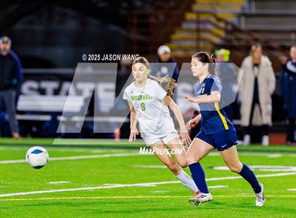 Thumbnail 3 in Roosevelt vs Bellevue (WIAA 3A Semi Final) photogallery.