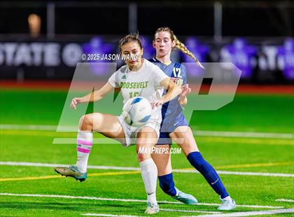Thumbnail 1 in Roosevelt vs Bellevue (WIAA 3A Semi Final) photogallery.