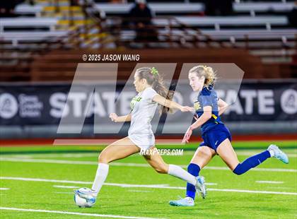 Thumbnail 1 in Roosevelt vs Bellevue (WIAA 3A Semi Final) photogallery.