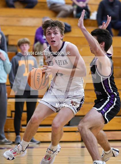 Thumbnail 2 in Lipscomb Academy @ Father Ryan photogallery.