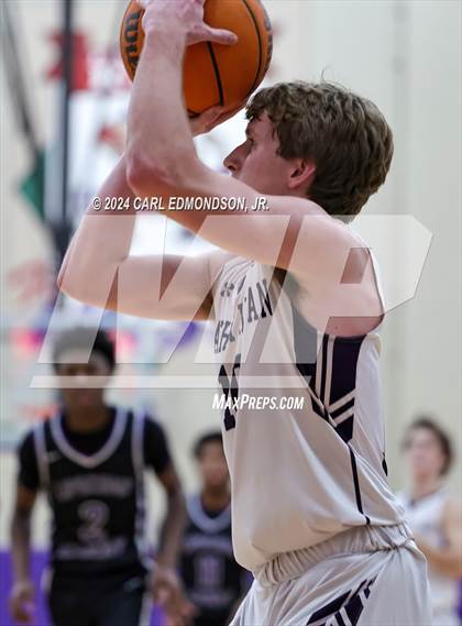 Thumbnail 1 in Lipscomb Academy @ Father Ryan photogallery.