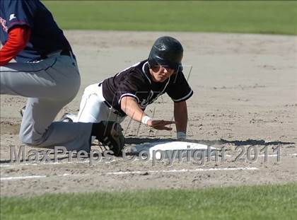 Thumbnail 1 in  Foran @  Xavier  photogallery.