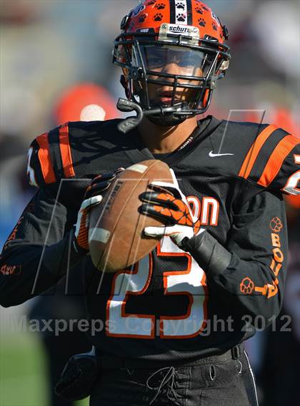 Thumbnail 2 in Dunmore vs. Clairton (PIAA A Final) photogallery.